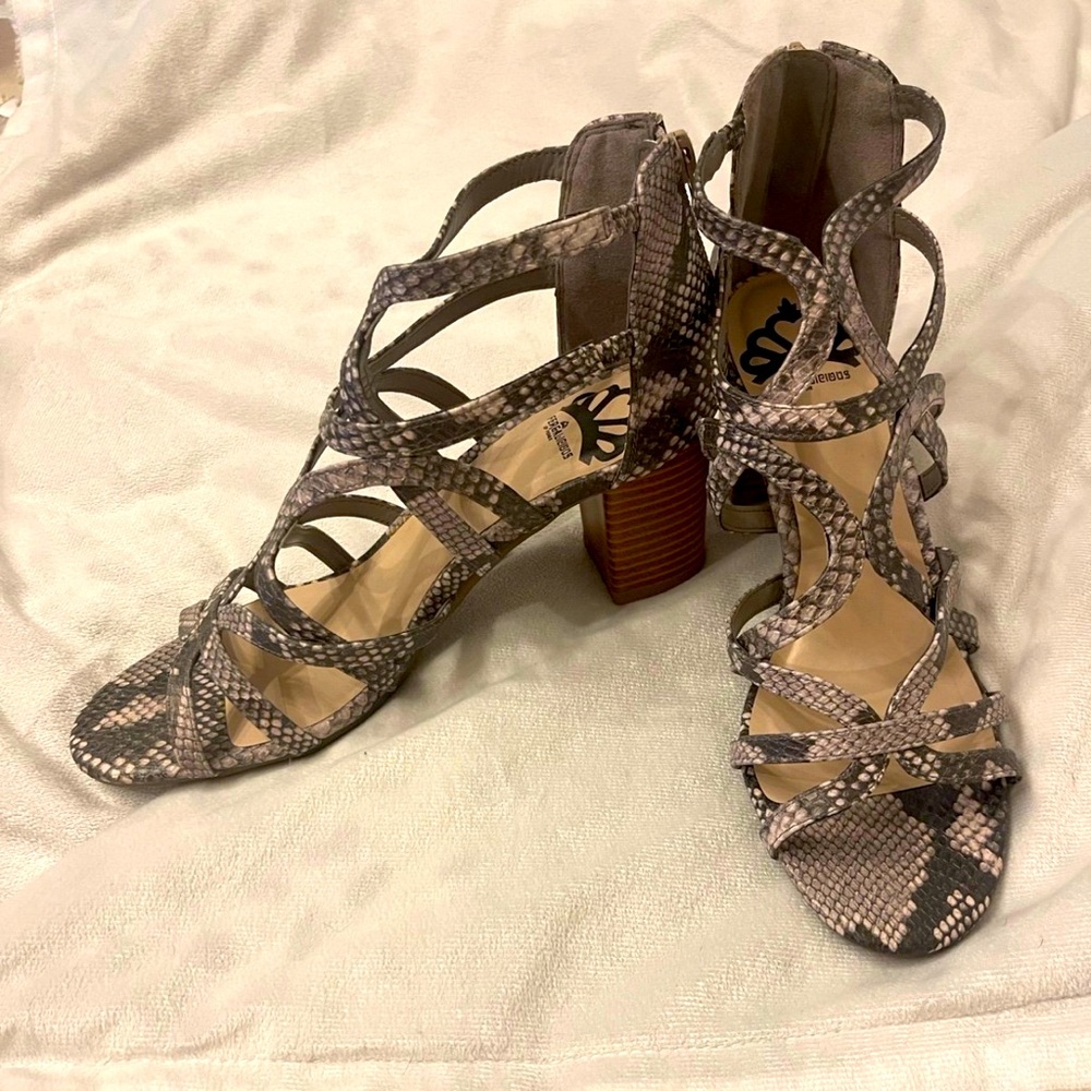 Brand new fergilicious heels snake skin print size 8